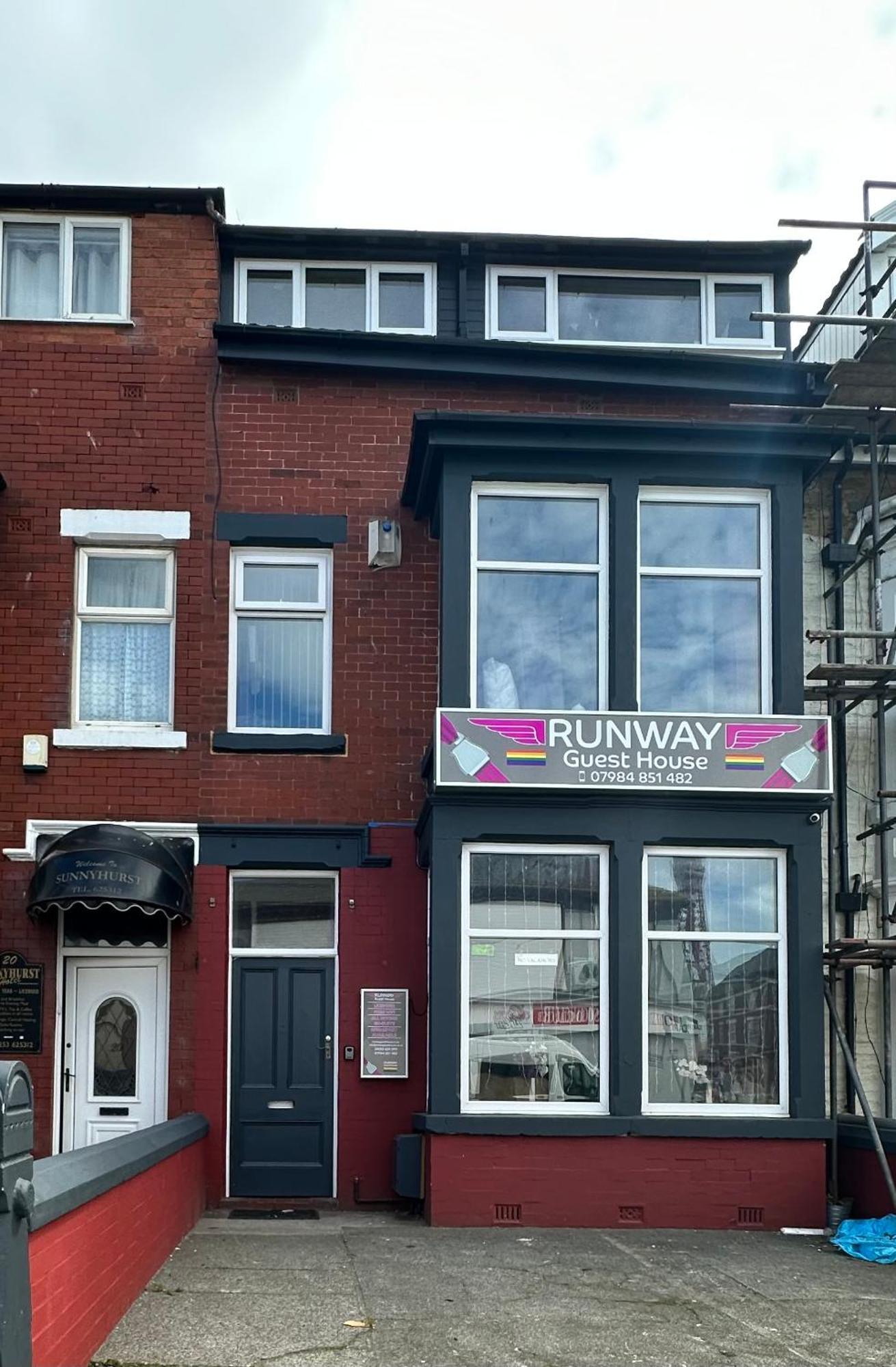 B&B Runway Blackpool - Minutes From Winter Gardens - Dog Friendly - Exceptionally Quiet - Very Close H&A Social Club (Adults Only) ภายนอก รูปภาพ