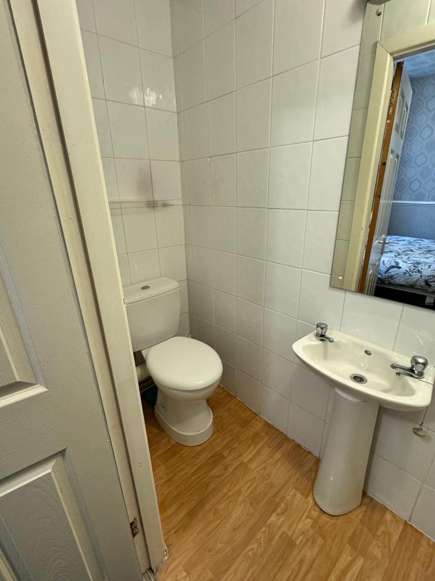 B&B Runway Blackpool - Minutes From Winter Gardens - Dog Friendly - Exceptionally Quiet - Very Close H&A Social Club (Adults Only) ภายนอก รูปภาพ